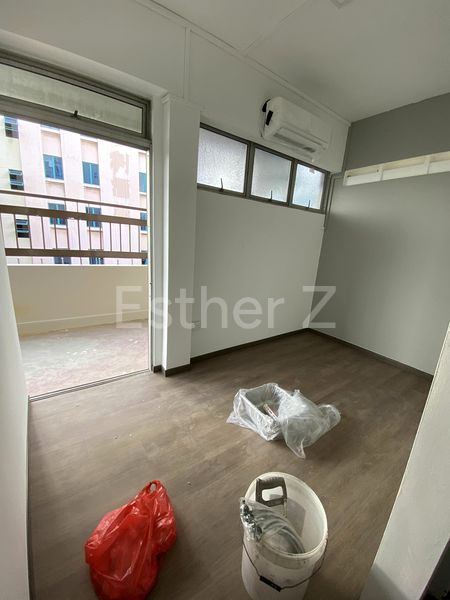 1 Bed Walk-up Apartment (Condo) for Rent in  Canberlin Lodge - Image 4